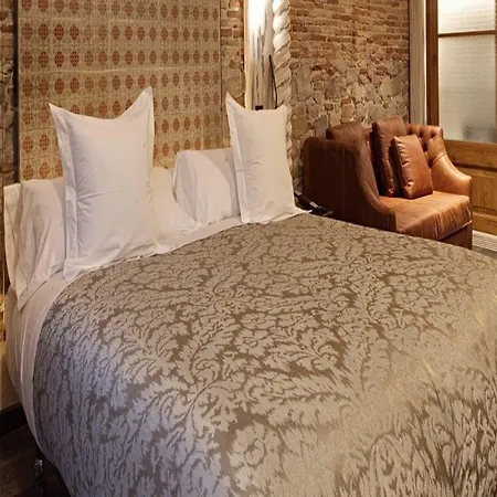 Arai 4* Superior Hotell 4*