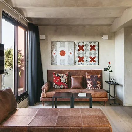 Отель Arai 4* Superior 4*