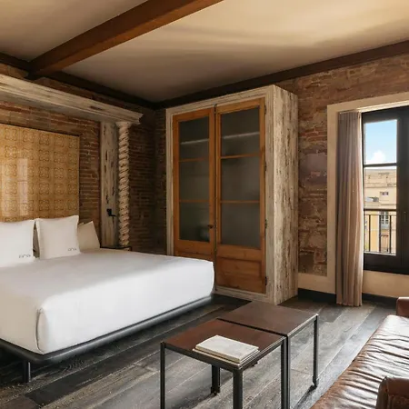 Arai 4* Superior Hotel