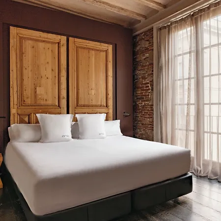 Arai 4* Superior Hotell 4*